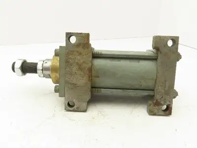 Lynair Series LH Hydraulic Cylinder 2.5" Bore 2" Stroke 1500 PSI Foot Mount