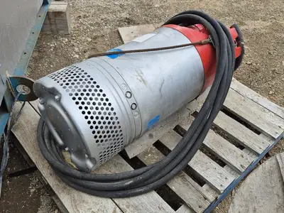 30 hp Submersible Pump 202 ft Head, 575 Volt