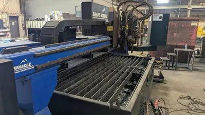 USED 2015 PINNACLE SHAPEWIZARD