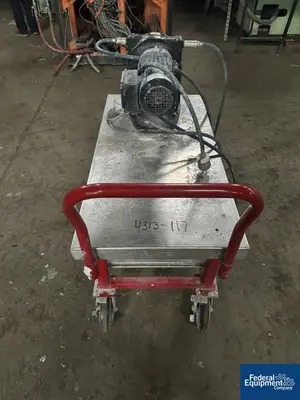 USED Eccentric Pumps 2 hp Eccentric Pumps Peristaltic Pump, Portable