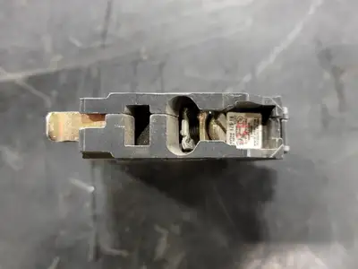 USED SQUARE D QOB115
