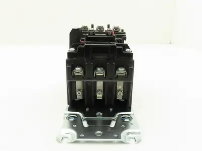 Allen Bradley 500F-AOD930 Size 0 Starter Contactor 575V 3PH 120V Coil w/Overload
