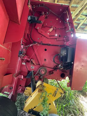 NEW HOLLAND 648 Balers | Penncon Management, LLC (53)
