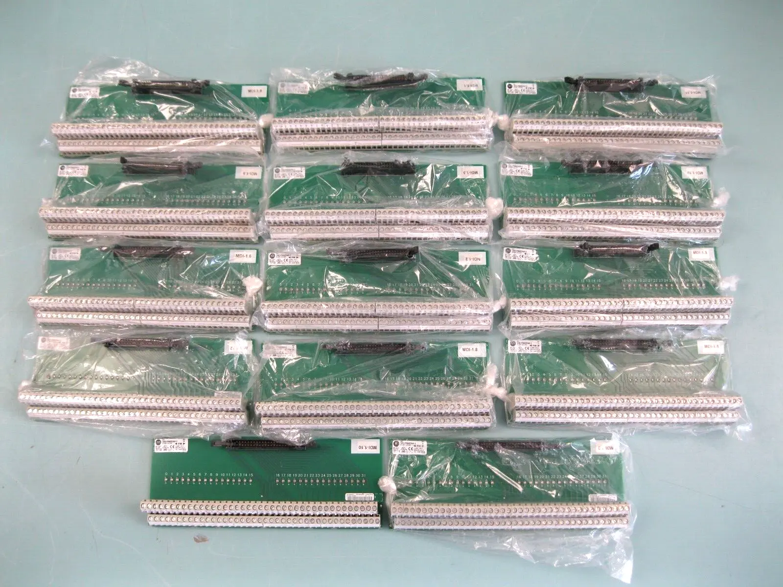 USED Allen-Bradley 1492-IFM40D24A-2