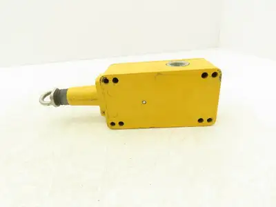 Allen Bradley 440E-L13043 E Lifeline 4 Guardmaster Cable Pull Safety Stop Switch