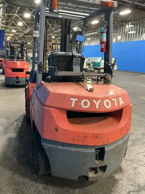 USED TOYOTA 7FGU32