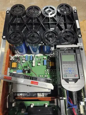 ALLEN BRADLEY 20GWANC415AN6VNHN8-RW AC DRIVE LIQUID COOLED 3 PHASE OUTPUT #S682