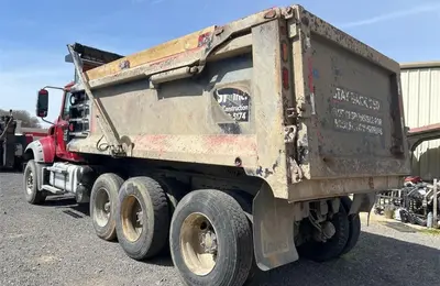 Used MACK GRANITE Dump trucks Arkansas US | Mitsubishi HC Capital America #1362645