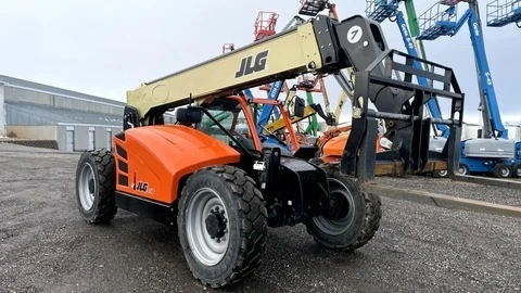 USED 2024 JLG 742