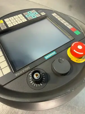 Siemens 6FC5403-0AA20-1AA0 Sinumerik Ht 8 w. Handwheel (4.5.1)