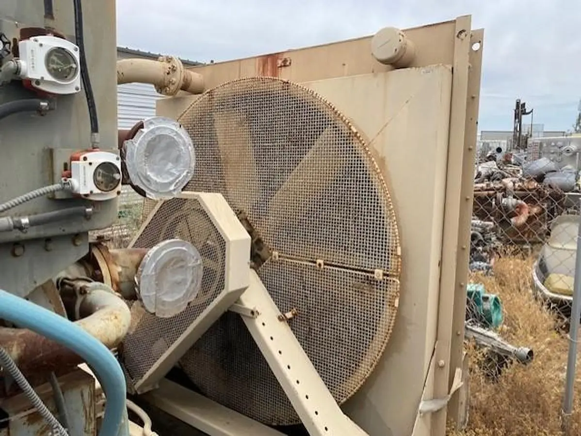 USED YOUNG 256V25
