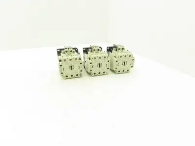 Mitsubishi S-T35 Motor Starter Contactor 20Hp 40A 600VAC 4NO 4NC Lot of 3