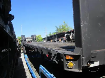 Used GREAT DANE 42′ SLIDING TANDEM FLATBED Flatbed Trailers Florida US | USA Transequipment #1542580