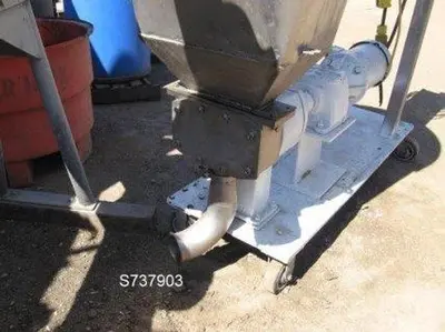 USED APV CREPACO R6