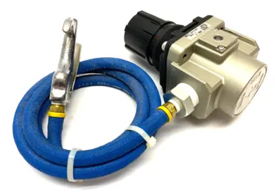 AR50K-N06-Z | SMC  Regulator 7-125psi w/ Coilhose 54" Safety Blow Gun - Used
