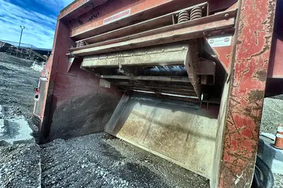 Used 1995 READ RD40B SCREENER Vibratory Screens Pennsylvania US | Proxy Equipment #1385037