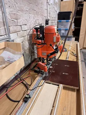 Used BLUM 1991 - MINIPRESS HINGE DRILLING MACHINE Drilling Machines/Hole Boring Machines Texas US | South Texas Machinery #1339142
