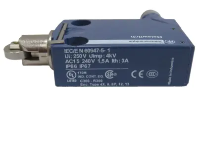 NEW TELEMECANIQUE ZCMD21M12 LIMIT SWITCH XCMD2102M12