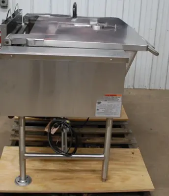 142-1278 Crown Solaris GTS-40 Natural Gas 40 Gallon Tilt Skillet Braising Pan