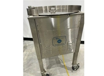 Used WEST WEST COMPANY 24 INCH STAINLESS STEEL ACCUMULATION TABLE Accumulation Tables New York US | Michael Benalt Inc #1274133