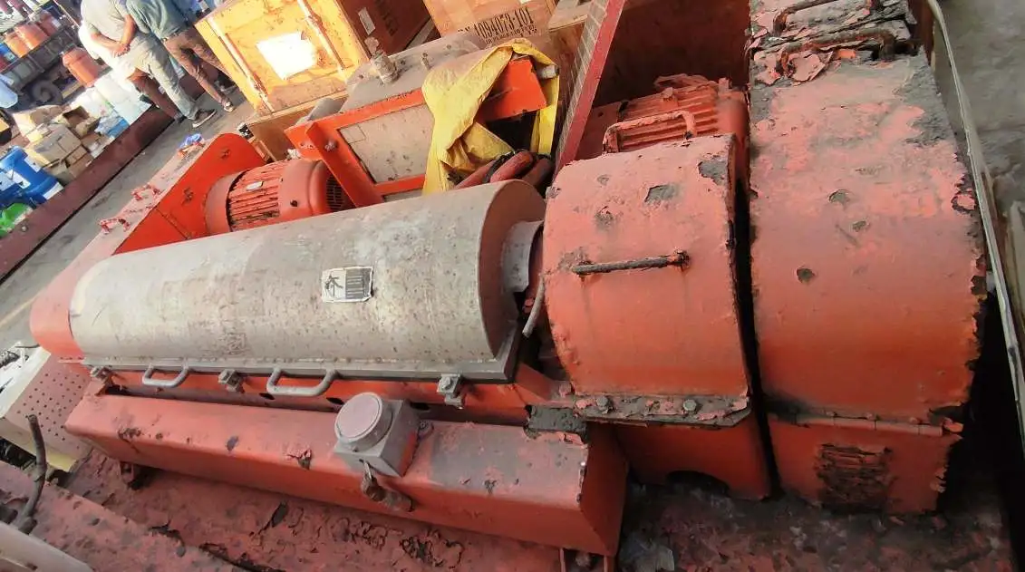 Swaco CD 518 HV oilfield decanter centrifuge skid, Duplex SS.