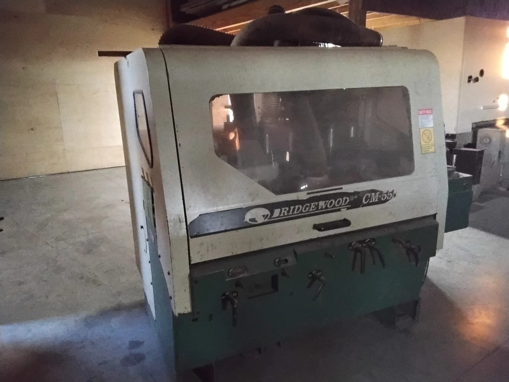 CM-555 | Bridgewood | Moulders