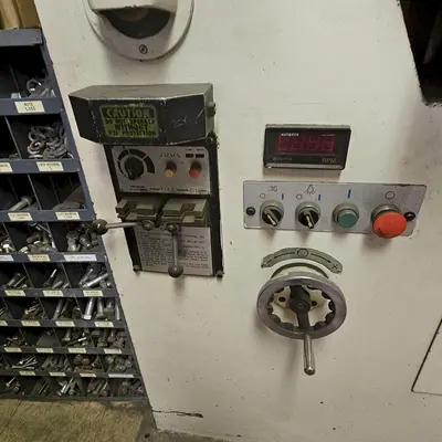 USED VICTOR DCM-6