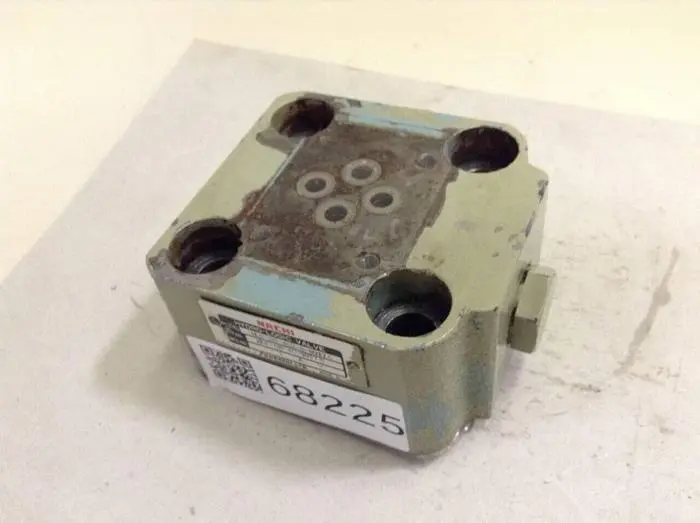 Used NACHI HLC-08-4C2-S-9917A Valves/Fittings Michigan US | Ideal Machinery #587164