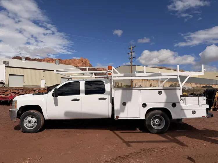 Used 2014 CHEVROLET 3500 Service & Utility Trucks Utah US | CSS Equipment Sales #1546726