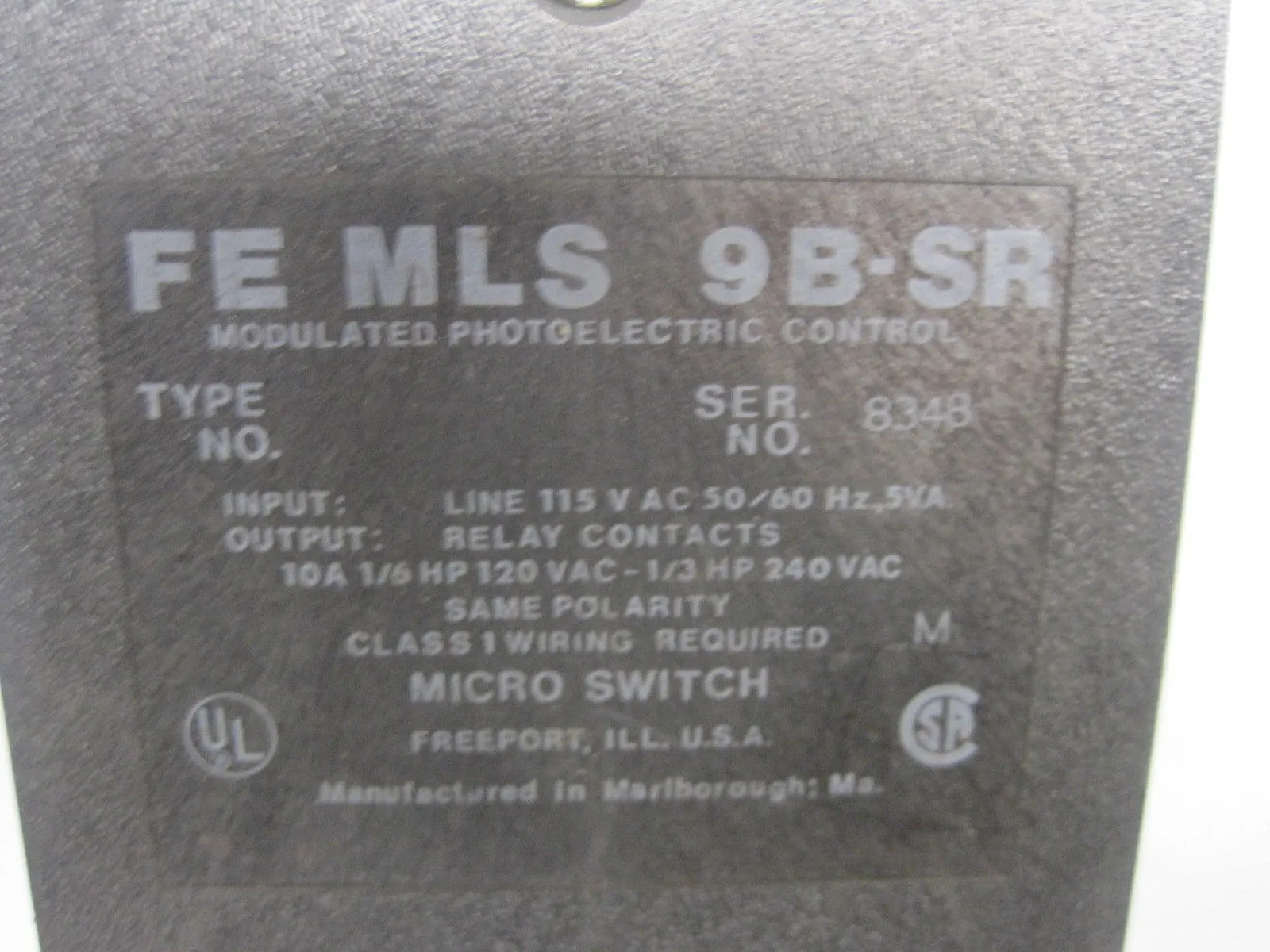 USED MICROSWITCH FE-MLS-9B-SR PHOTOELECTRIC SWITCH FEMLS9BSR
