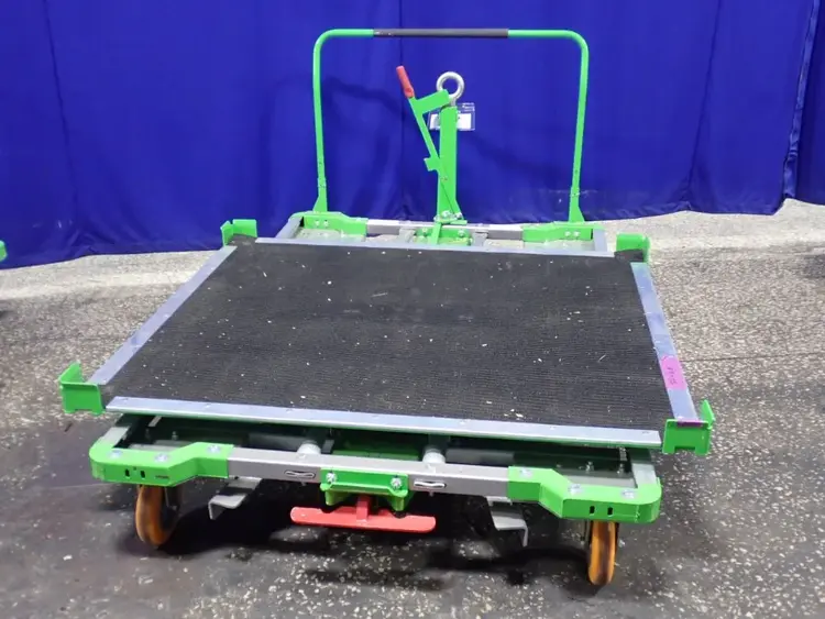 Used THE SCHARINE GROUP INC _UNKNOWN_ Maintenance Carts Ohio US | HGR 24 #740788