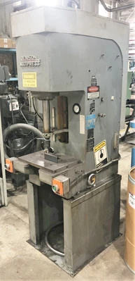 USED DENISON MULTIPRESS DENISON MULTIPRESS SO87MC204FSD267D210S206 PRESS