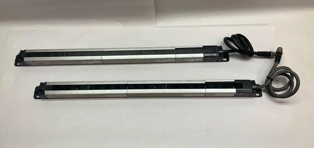Used KEYENCE PJ-V21T & PJ-V21R Industrial Controls Ohio US | Surplus Asset Holdings #1466667