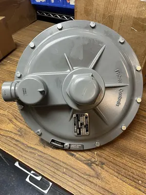 New | in-Stock FISHER 133L-6 Solenoid Regulators | Surplus Asset Holdings #1227088