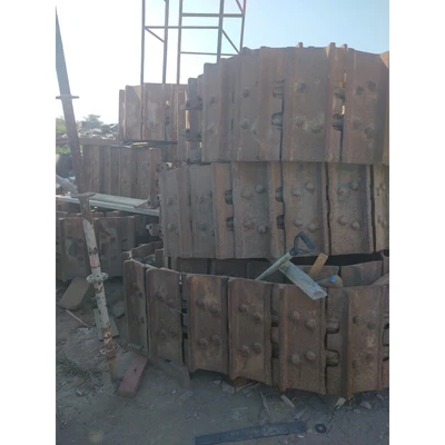Tracks with Chains for Komatsu D375 Dozer