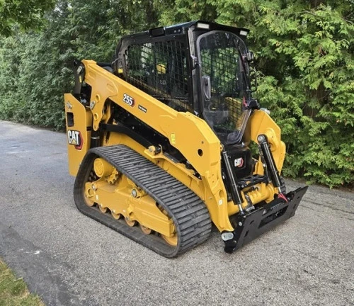 Used 2025 CATERPILLAR 255 Skid Steer Loaders Pennsylvania US | National Lift Equipment #1381023