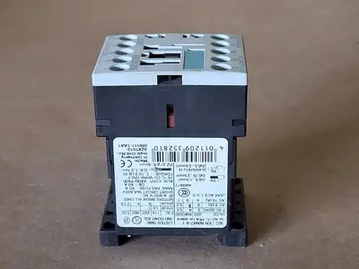 USED SIEMENS 3RT1516-1AK60