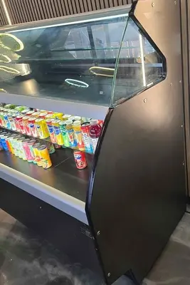 USED ARTICA GRAB AND GO DISPLAY CASE