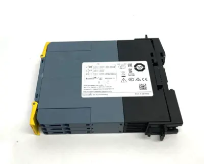 USED SIEMENS SAFETY RELAY, SPRING TYPE W/ 3ZY1212-2DA00