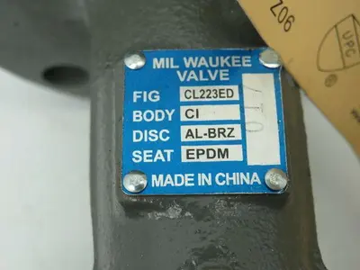 Milwaukee CL223ED Lug Style 4" Butterfly Valve 8-Bolt Cast Iron AL-Bronze EPDM