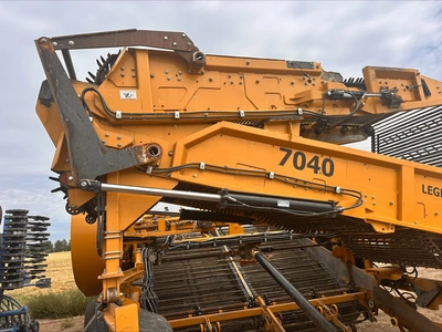 Used _UNKNOWN_ _UNKNOWN_ Self-propelled Harvesters Idaho US | Tri-Steel Manufacturing #1557207