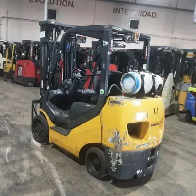 USED 2018 KOMATSU FG32SHT-16