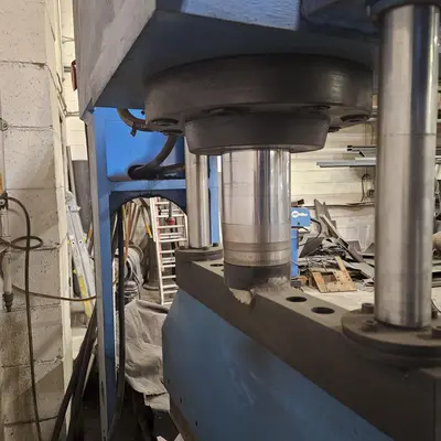 100 TON HPB-1010 HYDRAULIC PRESS. STOCK # 0560925.