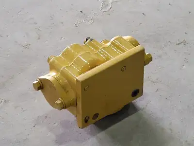 NEW CATERPILLAR 8P-1445