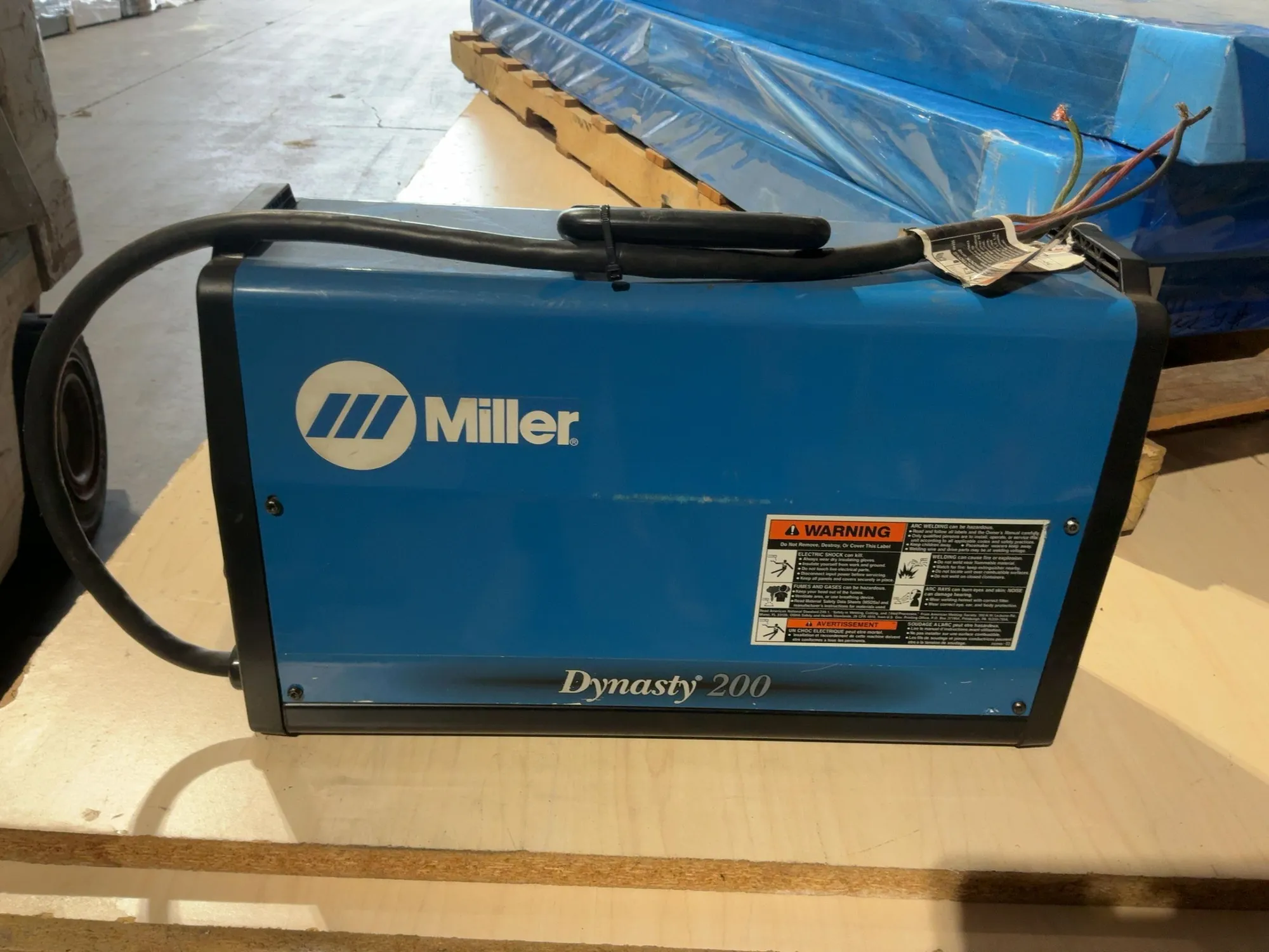 Used MILLER DYNASTY 200 PORTABLE AC/DC TIG AND STICK INVERTER WELDER Tig Welders Michigan US | Miedema Asset Management Group #1425025