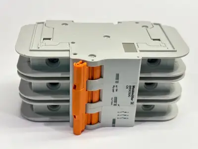 BR3C5UC C5,2478360000 | Weidmuller BR3C5UC C5 Circuit Breaker 3-Pole 5A 277V 2478360000 - Used