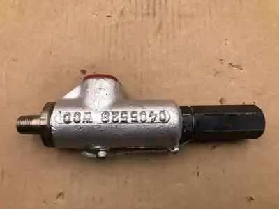 Dresser 1990C-1 1/2″ Consolidated Safety Relief Valve , Steel 140PSI 34GPM