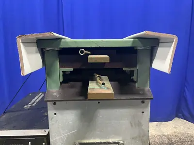 Used _UNKNOWN_ _UNKNOWN_ Spot Welders Ohio US | HGR 24 #1370237