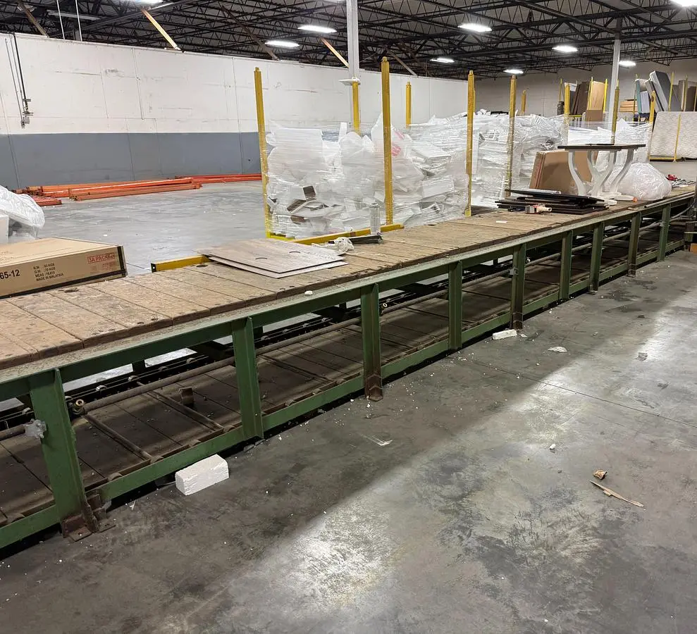 30" WIDE X 75' LONG LONG SLAT-BED CONVEYOR