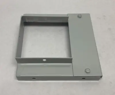 USED HOFFMAN NVENT REDUCER PLATE PAINTED WHITE 6" X 6" TO 4" X 4"